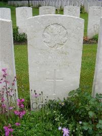 Etaples Military Cemetery - Stinson, Thomas Hope